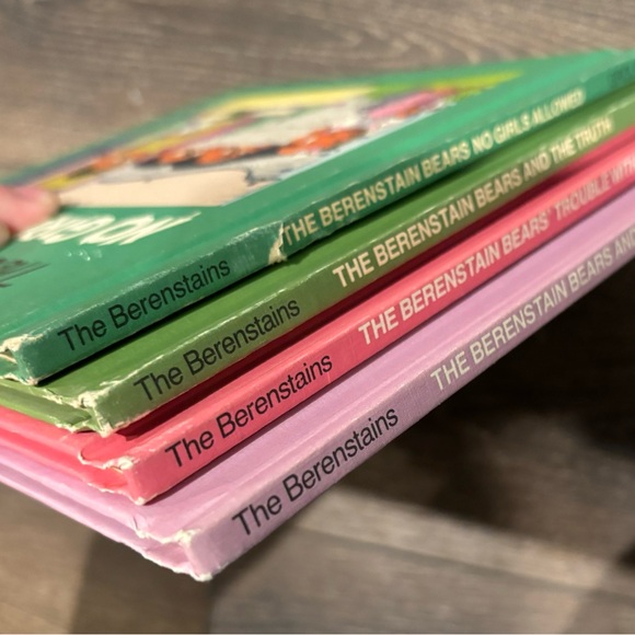 Berenstain Bears Grolier Hardcovers - Picture 3 of 3